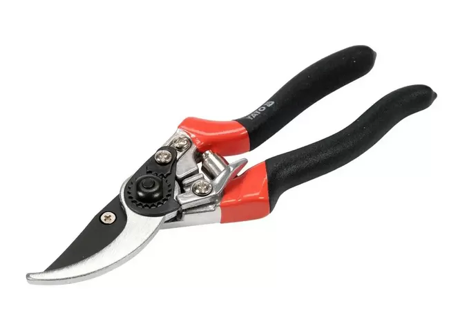 Фото 2 - Секатор Greenmill Yato 8801